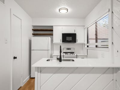 Property photo 4 at 4205 Speedway Ave Unit #112 - 1 bed 1 bath home