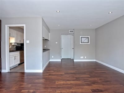 Property photo 5 at 4209 Burnet RD Unit #101 - 1 bed 1 bath home