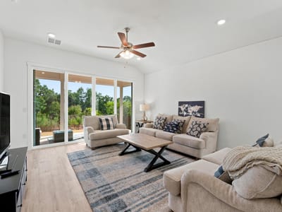 Photo 4 of 31 at 421 Peace Pipe WAY - 4 bed 2 bath home