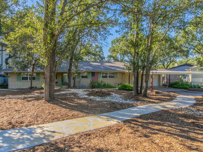 Photo 2 - 4219 Birdwatchers DR Photo 2 of 33 at 4219 Birdwatchers DR - 3 bed 1 bath home