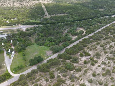 Living area at 424 Spoke Hollow Rd - Williams Family Sub, Wimberley, TX