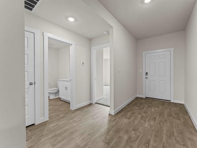 Bathroom at 426 Kolbo Crossing CV - 4 bed 3 bath home