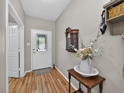 Property photo 4 at 427 Buckingham DR - 3 bed 2 bath home