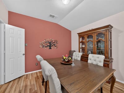 Property photo 5 at 427 Buckingham DR - 3 bed 2 bath home