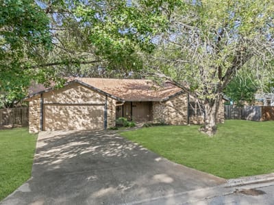 Property photo 2 at 428 Connolly CIR - 3 bed 2 bath home