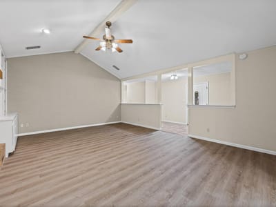 Property photo 5 at 428 Connolly CIR - 3 bed 2 bath home
