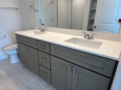 Primary bedroom at 430 Elephant Island LOOP - 3 bed 2 bath home