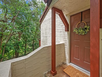 Primary bedroom at 4303 Creek Ledge Unit #B-1 - 1 bed 1 bath home