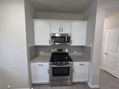Property photo 5 at 4305 Porter Farm Road - 4 bed 2 bath home
