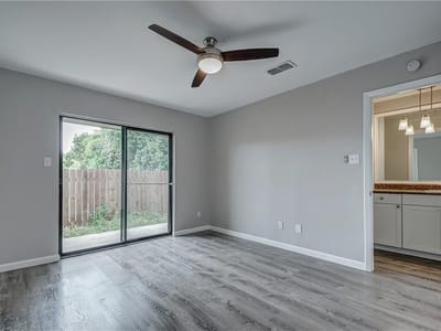 Property photo 4 at 4307 S 1st ST Unit #108 - 1 bed 1 bath home