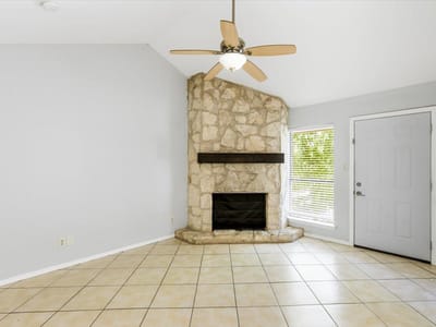 Property photo 5 at 4307 S 1st ST Unit #206 - 1 bed 1 bath home