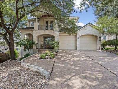 Photo 2 of 40 at 4308 Canoas DR - 3 bed 2 bath home