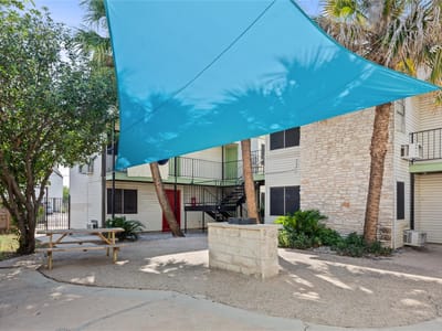 Photo 3 of 18 at 4314 Gillis ST - Austin, Austin, TX