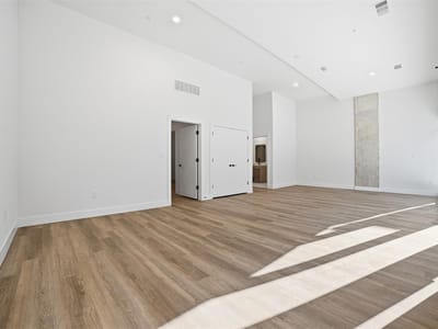 Property photo 3 at 4315 S Congress Ave Unit #105 - 1 bed 1 bath home