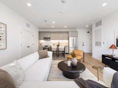 Property photo 3 at 4315 S Congress Ave Unit #411 - 2 bed 2 bath home