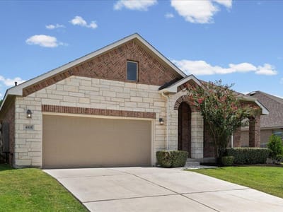 Property photo 3 at 4321 Promontory Point TRL - 3 bed 2 bath home