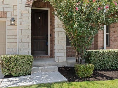 Property photo 4 at 4321 Promontory Point TRL - 3 bed 2 bath home