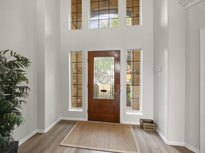 Living area at 4323 Angelico LN - 6 bed 3 bath home