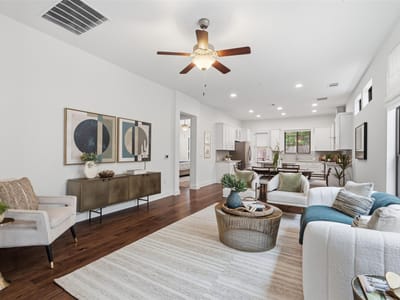 Photo 2 of 31 at 4323 Spicewood Springs RD Unit #3 - 4 bed 2 bath home