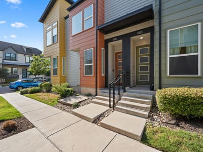 Property photo 2 at 4323 Stromquist ST - 2 bed 2 bath home