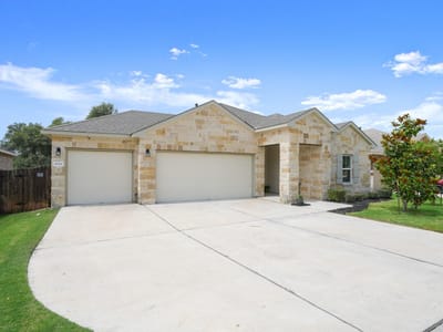 Living area at 4324 Rockbrook Farms LN - 3 bed 2 bath home