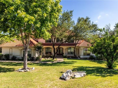 Property photo 2 at 4325 Lago Viento - 5 bed 4 bath home