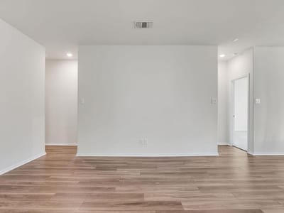 Property photo 5 at 433 Stone Water LN - 3 bed 2 bath home
