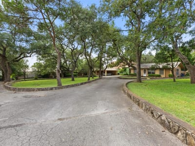 Property photo 5 at 436 Lakeview BLVD - 5 bed 3 bath home