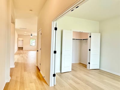 Living area at 436 Treadwell LN - 3 bed 2 bath home