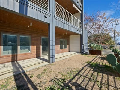 Living area at 4361 S Congress Ave Unit #129 - 2 bed 2 bath home