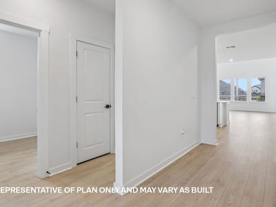 Property photo 3 at 437 Eagle Canyon DR - 5 bed 3 bath home