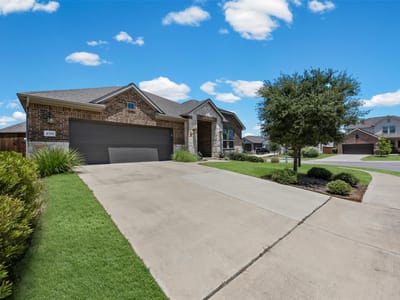Property photo 2 at 4376 Hannover WAY - 4 bed 3 bath home