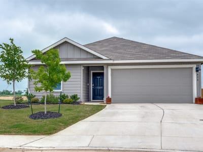 Property photo 2 at 438 Kayden Pt - 4 bed 2 bath home