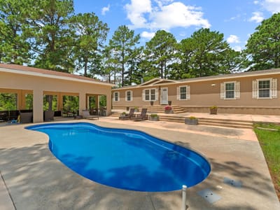 Living area at 438 Kellar RD - 4 bed 2 bath home