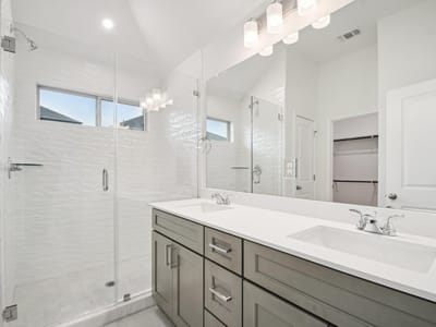 Bathroom at 439 Backstays LOOP - 4 bed 3 bath home