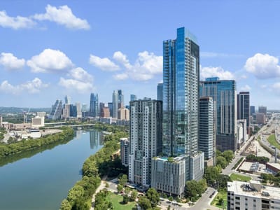 Living area at 44 East Ave Unit #1407 - 2 bed 2 bath home