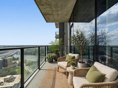 Living area at 44 East Ave Unit #2509 - 2 bed 2 bath home