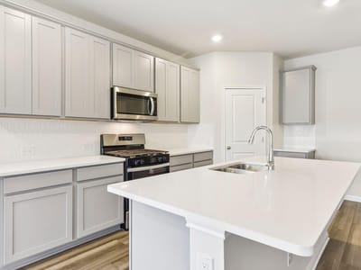 Property photo 5 at 440 Boondoggle RDG - 5 bed 2 bath home