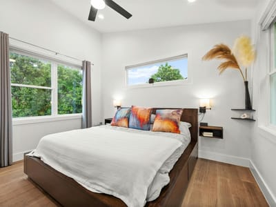 Photo 4 of 40 at 4405 Jinx Ave Unit #2 - 3 bed 3 bath home