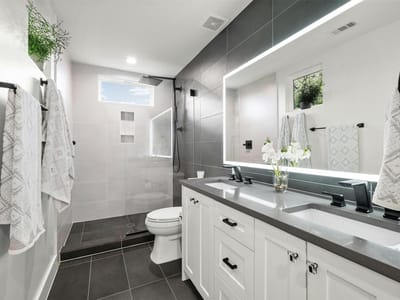 Photo 5 of 40 at 4405 Jinx Ave Unit #2 - 3 bed 3 bath home
