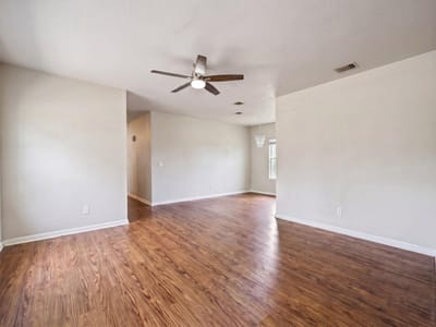 Property photo 4 at 4408 Lendall LN - 3 bed 2 bath home