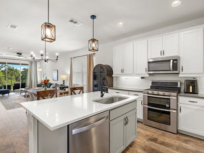 Living area at 441 Gaida LOOP - 4 bed 3 bath home