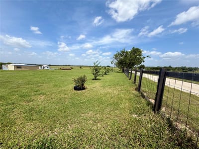 Property photo 2 at 441 Molasses RD - 1 bed 1 bath home