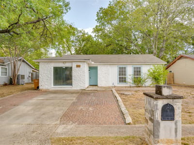 Property photo 4 at 4410 Dove Springs DR - 3 bed 1 bath home