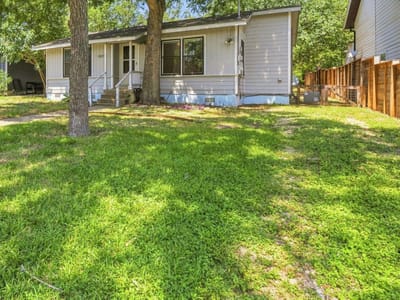 Property photo 2 at 4414 Jinx Ave - 2 bed 1 bath home