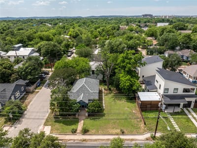 Primary bedroom at 4414 Red River ST - Ridgetop Annex, Austin, TX