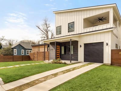Primary bedroom at 4418 Red River St Unit #1 - 4 bed 3 bath home