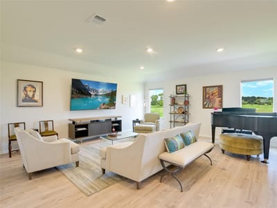 Property photo 3 at 442 Colovista PKWY - 4 bed 2 bath home