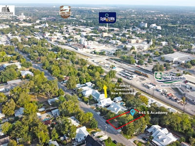 Property photo 4 at 445 S Academy Ave - New Braunfels, New Braunfels, TX