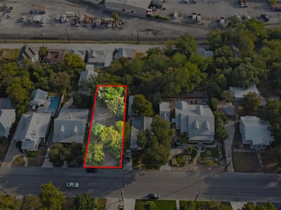 Property photo 5 at 445 S Academy Ave - New Braunfels, New Braunfels, TX